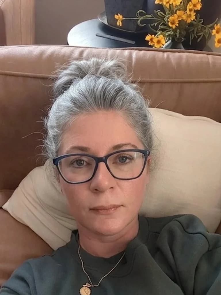 Therapist headshots - Before