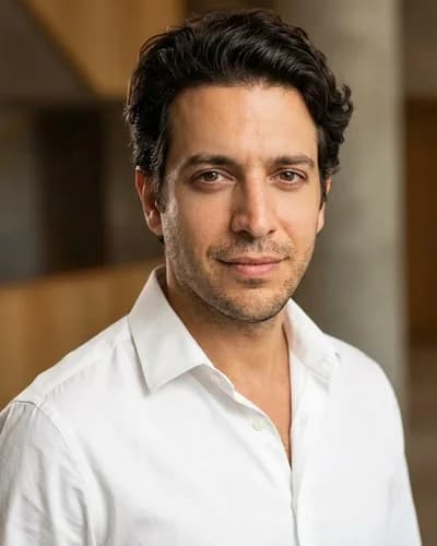 AI headshot example 3