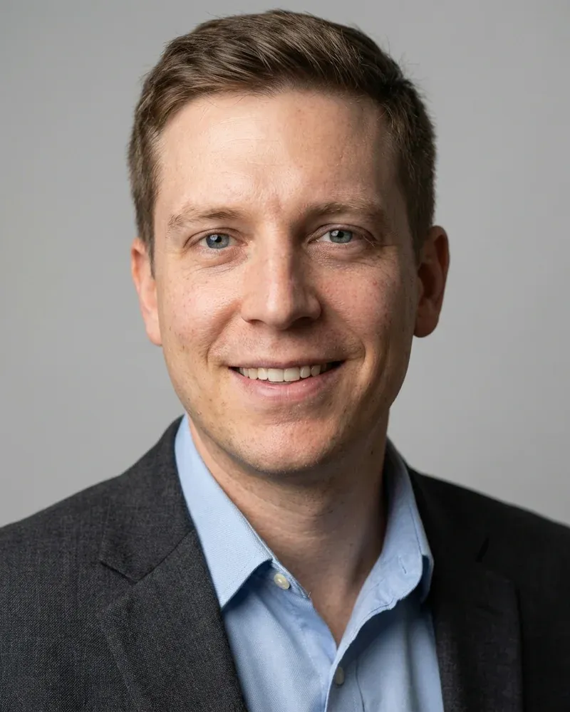 AI headshot example 2