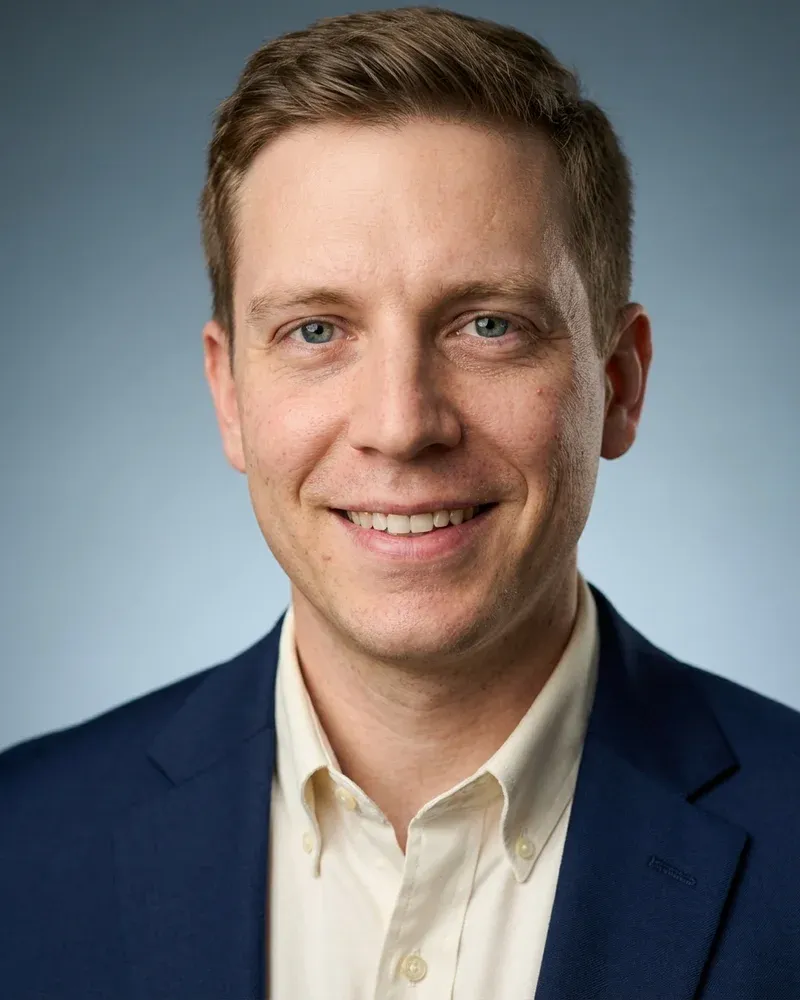 AI headshot example 4