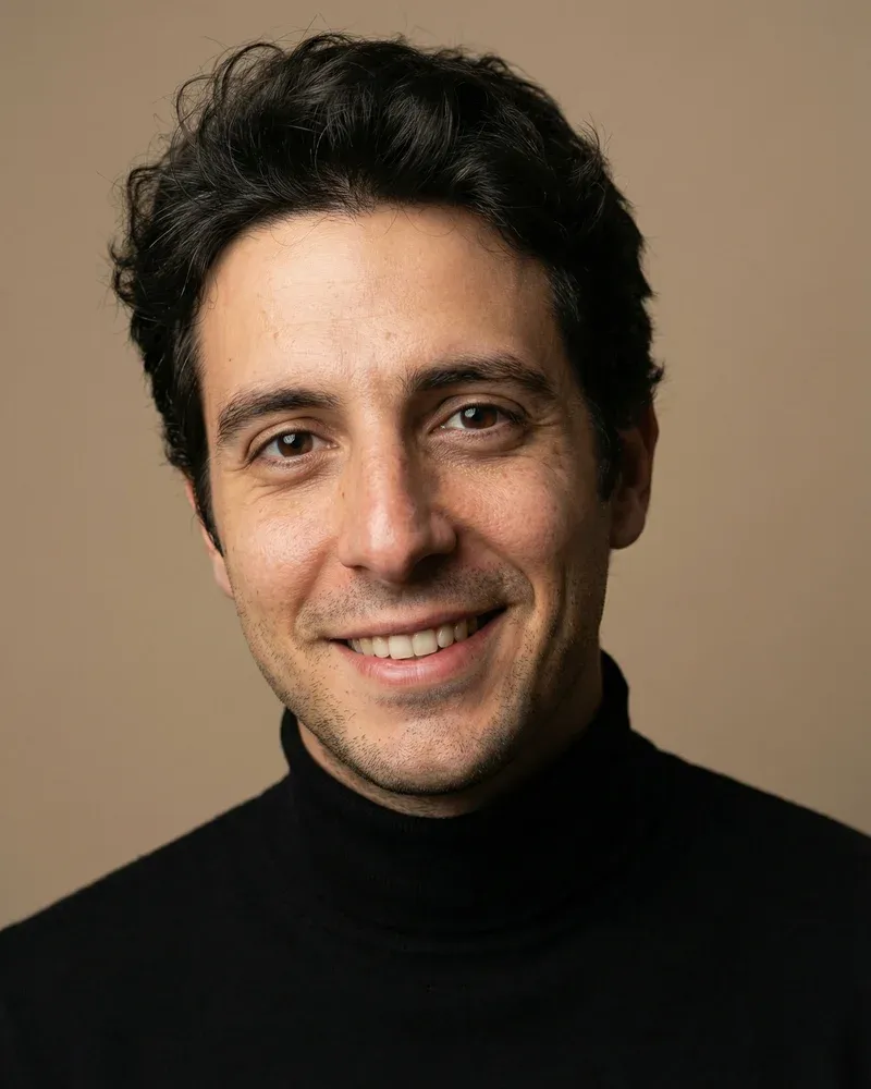 AI headshot example 3