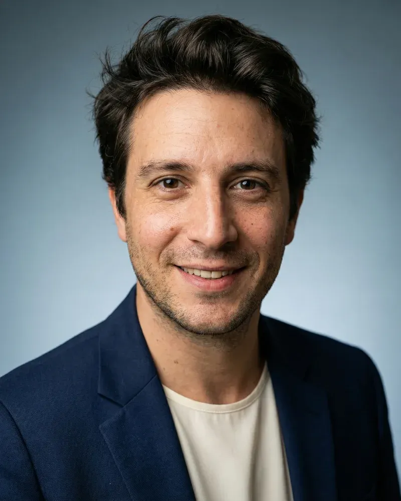 AI headshot example 4