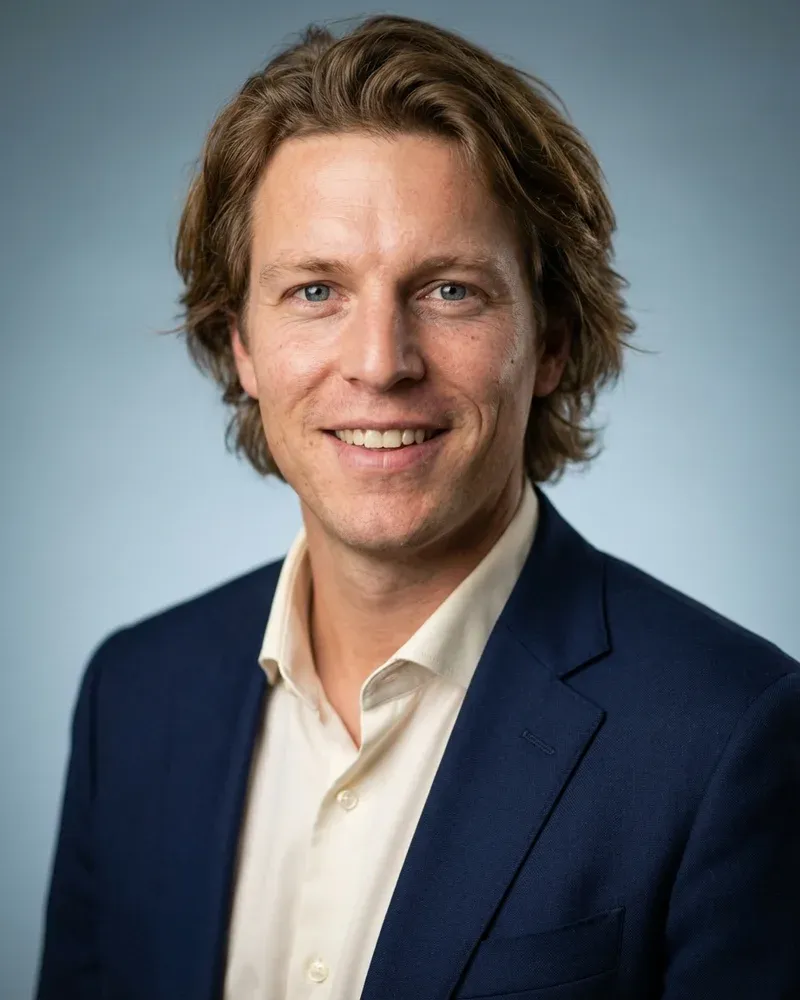 AI headshot example 4